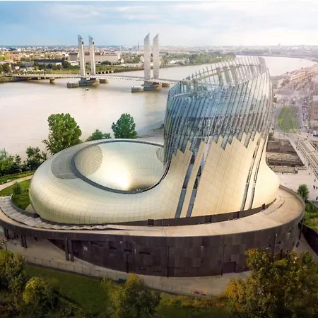 Super Aux Portes De Bordeaux ! アパート Gauriaguet